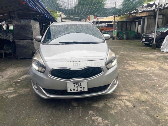 Kia Rondo 2016 7 chỗ màu Bạc