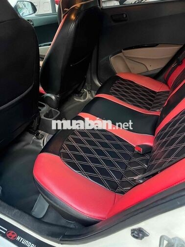 Hyundai Grand i10 5 chỗ Số sàn Trắng