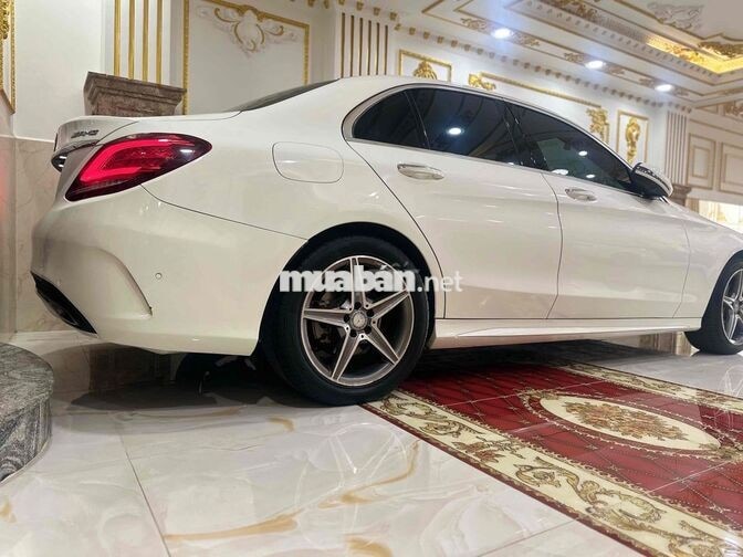 Mercedes-Benz C300 2016 Trắng 5 chỗ