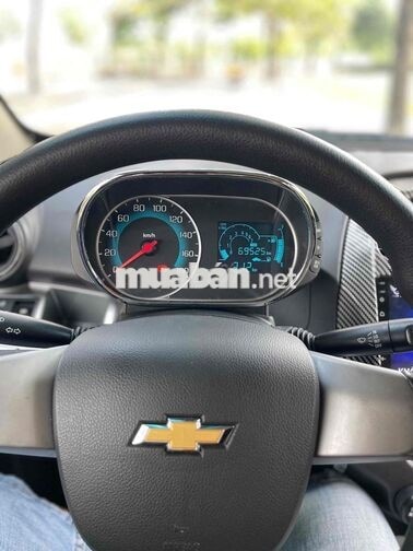 Chevrolet Spark 5 chỗ Xanh