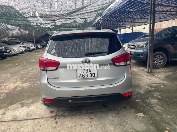 Kia Rondo 2016 7 chỗ màu Bạc