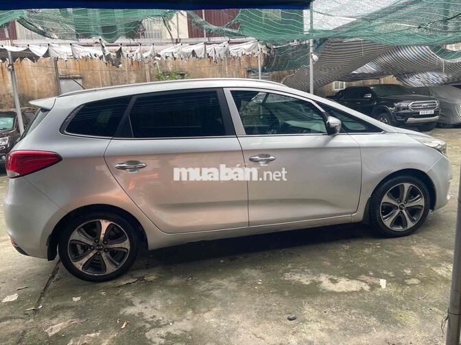Kia Rondo 2016 7 chỗ màu Bạc