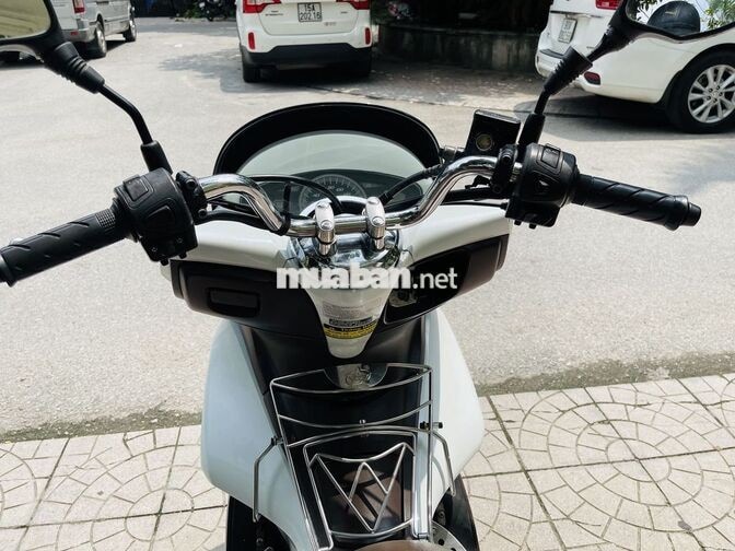 Honda PCX 125 cc màu trắng biển 29 chính chủ