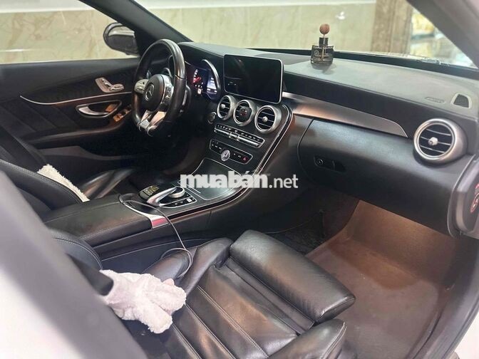 Mercedes-Benz C300 2016 Trắng 5 chỗ