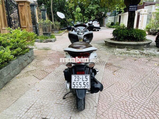 Honda PCX 125 cc màu trắng biển 29 chính chủ