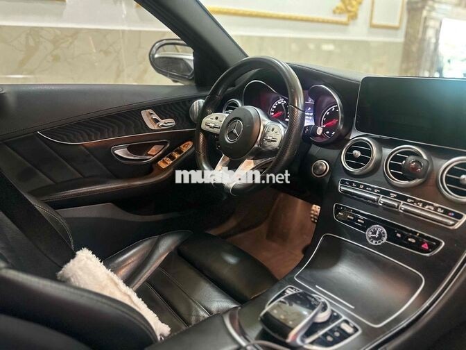 Mercedes-Benz C300 2016 Trắng 5 chỗ