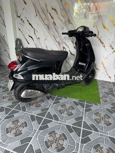 Piaggio Vespa 125cc màu đen