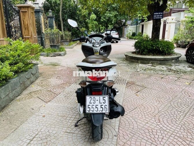 Honda PCX 125 cc màu trắng biển 29 chính chủ