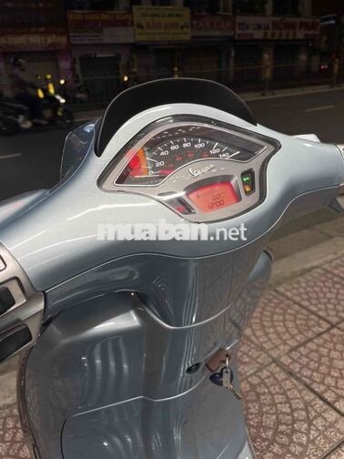 Piaggio Vespa Sprint 2018 125cc xanh