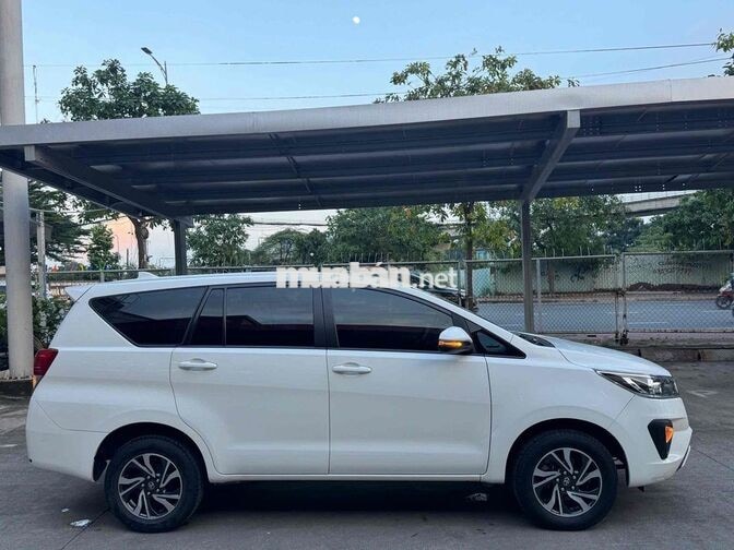 Bán Innova số sàn 2023 Trắng - Chất xe gia đình