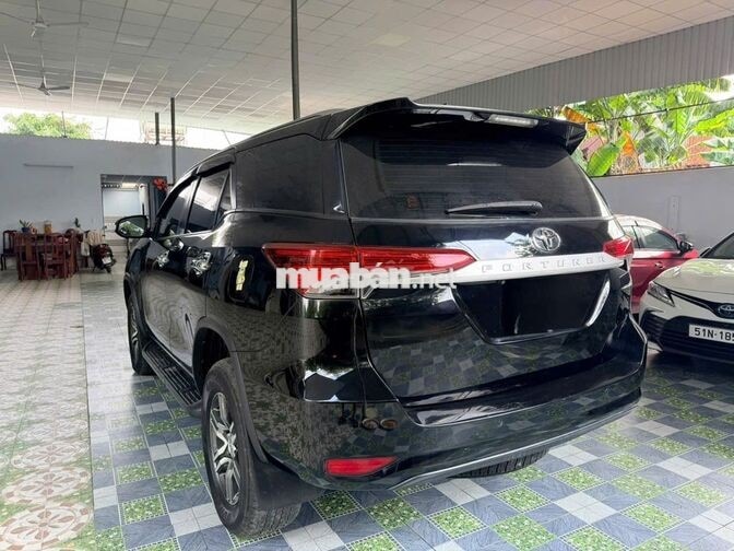 Toyota Fortuner 2017 Máy dầu Số sàn 130.000 km