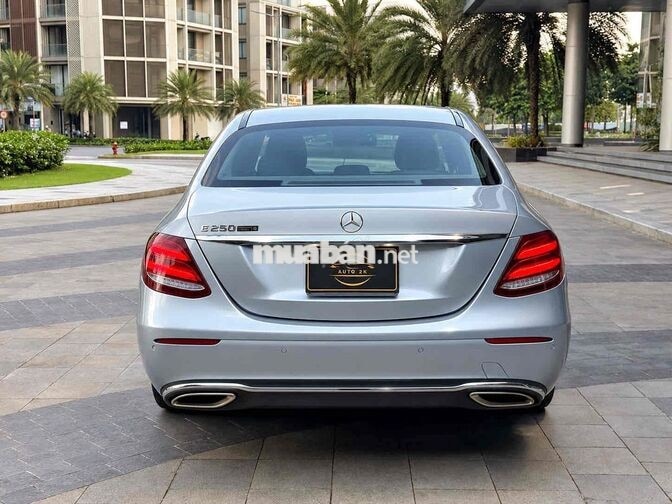 Mercedes E250 2016 up full E300 màu Diamond Silver