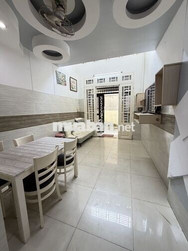 Nhà cho thuê 5 Tầng, 3PN ,5wc Công viên Gia định 3,4x11m giá 15 triệu