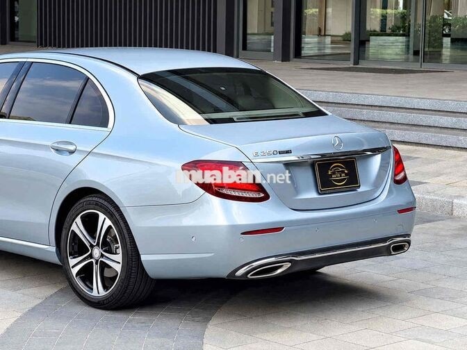 Mercedes E250 2016 up full E300 màu Diamond Silver