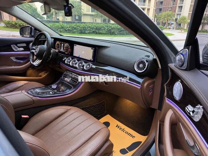 Mercedes E250 2016 up full E300 màu Diamond Silver