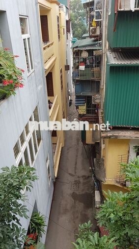 Bán nhà riêng Vũ Thạnh,Đống Đa,10,4 tỷ, 45m2,5m đường,ô tô trong nhà