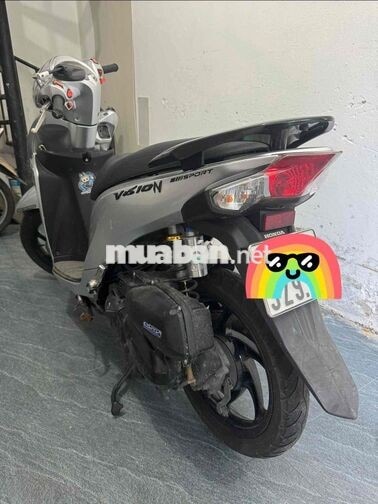 Honda Vision màu Bạc