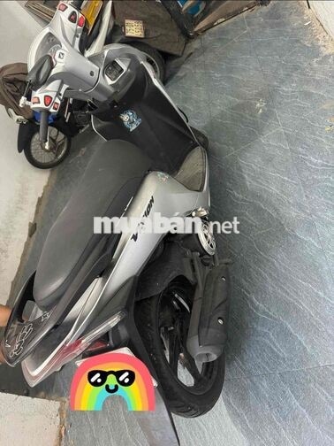 Honda Vision màu Bạc