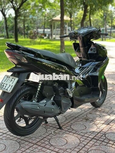 HONDA AIR BLADE ĐEN BÓNG -CÓ GÓP