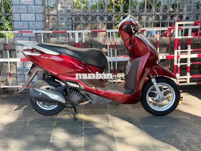 Honda Lead 125 2018 màu đỏ