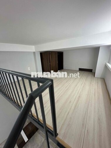 18m2 gác lửng - cửa sổ - nội thất 5.500.000