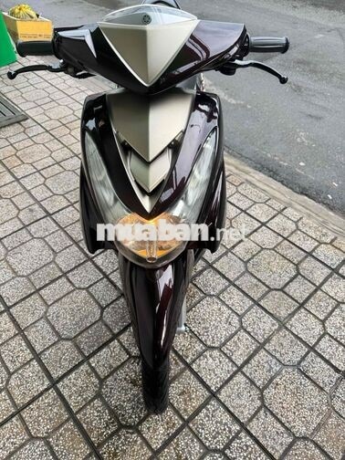 Yamaha Luvias Ultimo màu nâu bạc