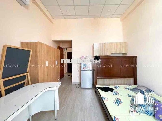 CHO THUÊ CĂN HỘ BAN CÔNG ĐẦY ĐỦ NỘI THẤT NGAY TRUNG TÂM Q7 - KẾ LOTTE