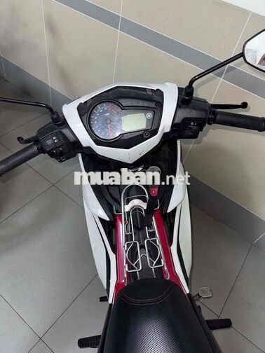 Yamaha Exciter 2017 Trắng đỏ 15000km