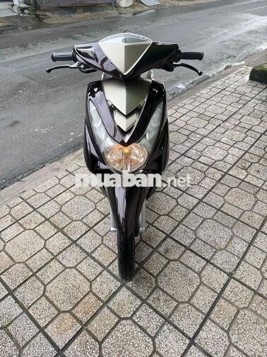 Yamaha Luvias Ultimo màu nâu bạc