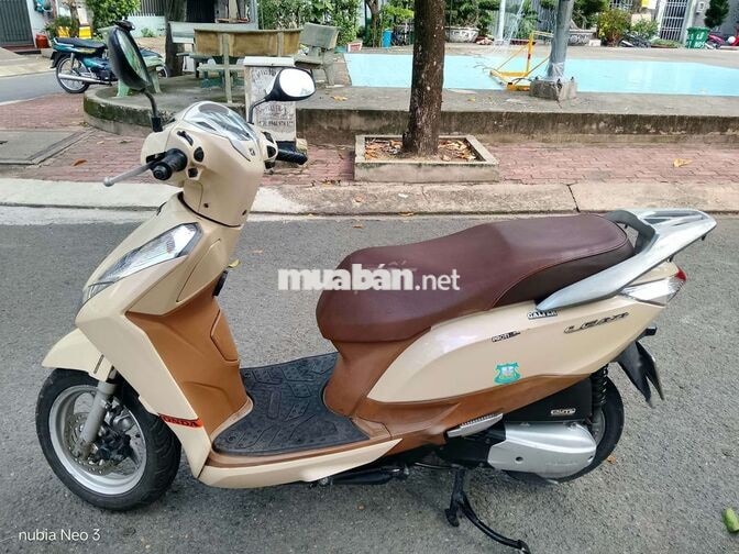 Honda Lead 2014 màu vàng kem