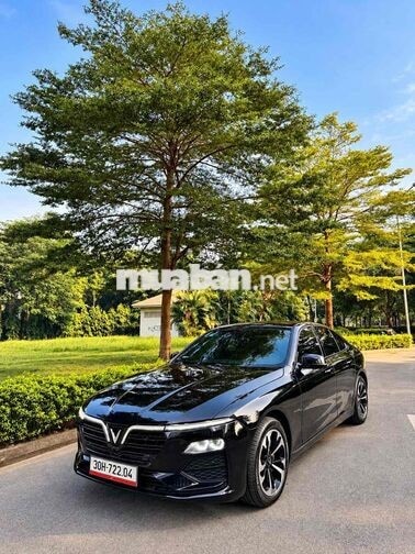VinFast Lux A2.0 2022 Base Đen