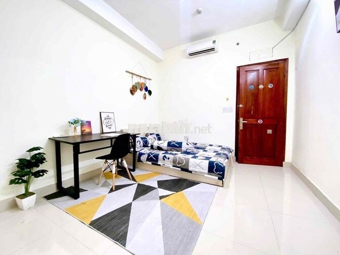 STUDIO ĐẦY ĐỦ NỘI THẤT PHÒNG RỘNG NHÀ CÓ THANG MÁY BẢO VỆ 24/7