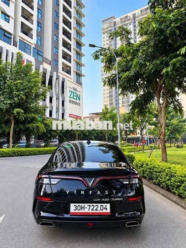 VinFast Lux A2.0 2022 Base Đen