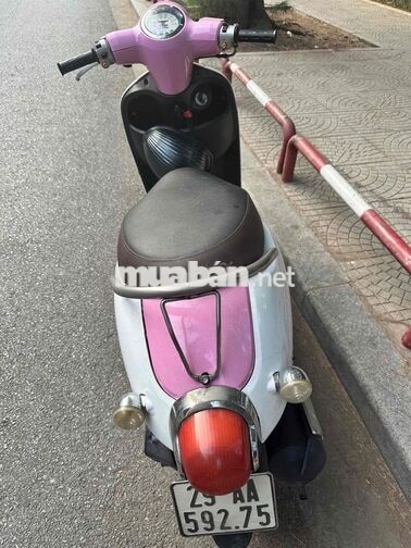 Xe tay ga 50cc Giorno Hồng trắng