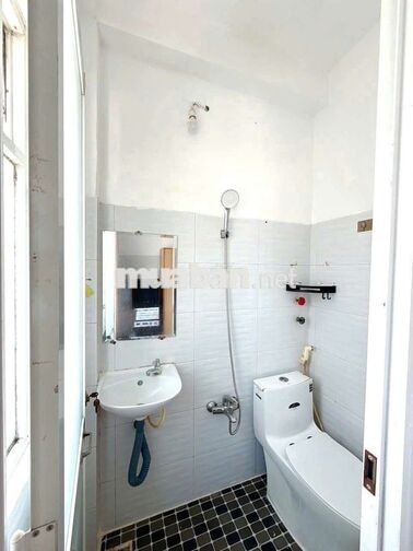 Căn hộ 1PN 1WC Q1 giá siêu tốt-full nội thất mới-cửa sổ-giặt sấy riêng
