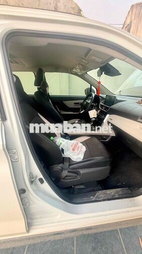 Toyota Veloz Cross 2024 Trắng 7 chỗ