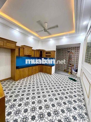 nhà 1 trệt 2 lầu THUẬN GIAO, THUẬN AN,gần VSIP, kế 22/12 ,4p ngủ.