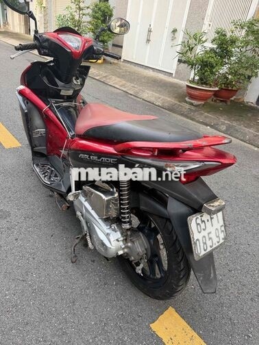 Honda Air Blade 2011 đỏ đen