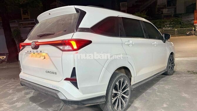 Toyota Veloz Cross 2024 Trắng 7 chỗ