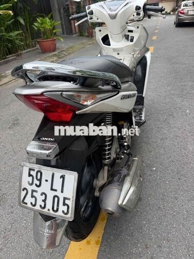 Honda Air Blade 2011 Trắng Bs Thành Phố