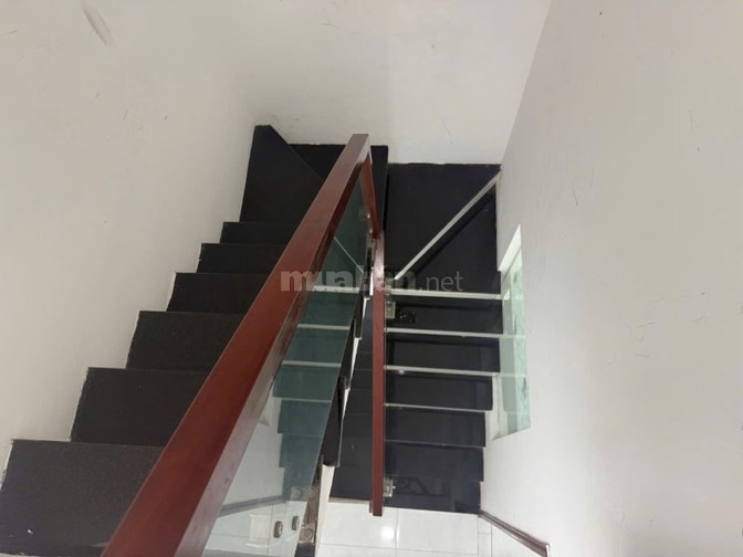 Nhà 3 lầu Cao cấp hẻm xe hơi 5m Hoàng Hoa Thám, P5, Q.Phú Nhuận, giá: 