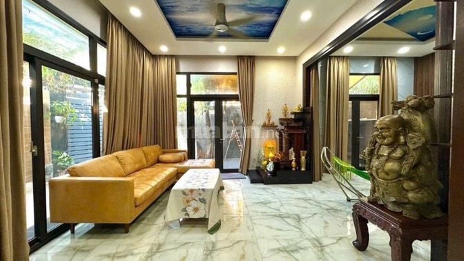 BÁN NHÀ 2 MẶT TIỀN ĐƯỜNG TRẦN XUÂN SOẠN, QUẬN 7