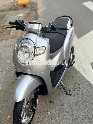 Honda Scoopy 2021 màu bạc mâm crom biễn 43