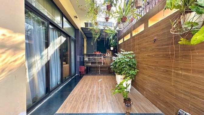 BÁN NHÀ 2 MẶT TIỀN ĐƯỜNG TRẦN XUÂN SOẠN, QUẬN 7