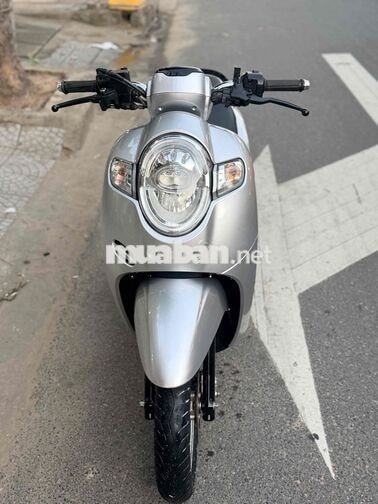 Honda Scoopy 2021 màu bạc mâm crom biễn 43