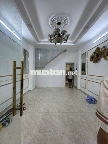 Cho thuê nhà nguyên căn Lê Văn Thọ P14 Gò Vấp 4PN 5WC