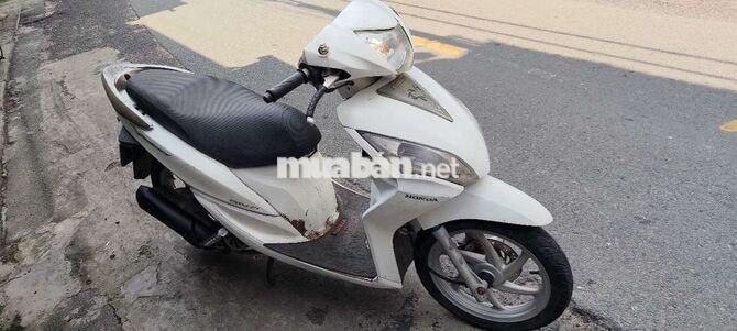 Honda Vision 2013 màu trắng