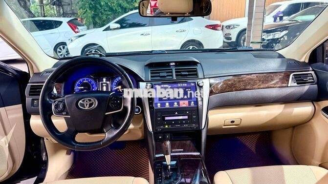 Toyota Camry 2016 2.0E Đen