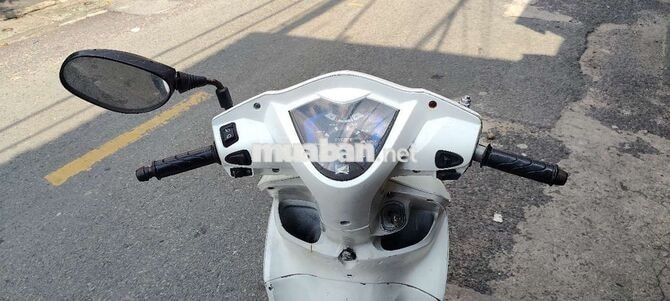 Honda Vision 2013 màu trắng