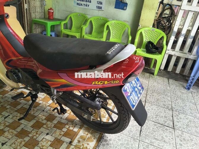Suzuki RGV 120 màu Đỏ